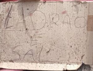 Corpo é encontrado no ramal do Brasileirinho ao lado de bilhete: "ladrão é sal"; veja