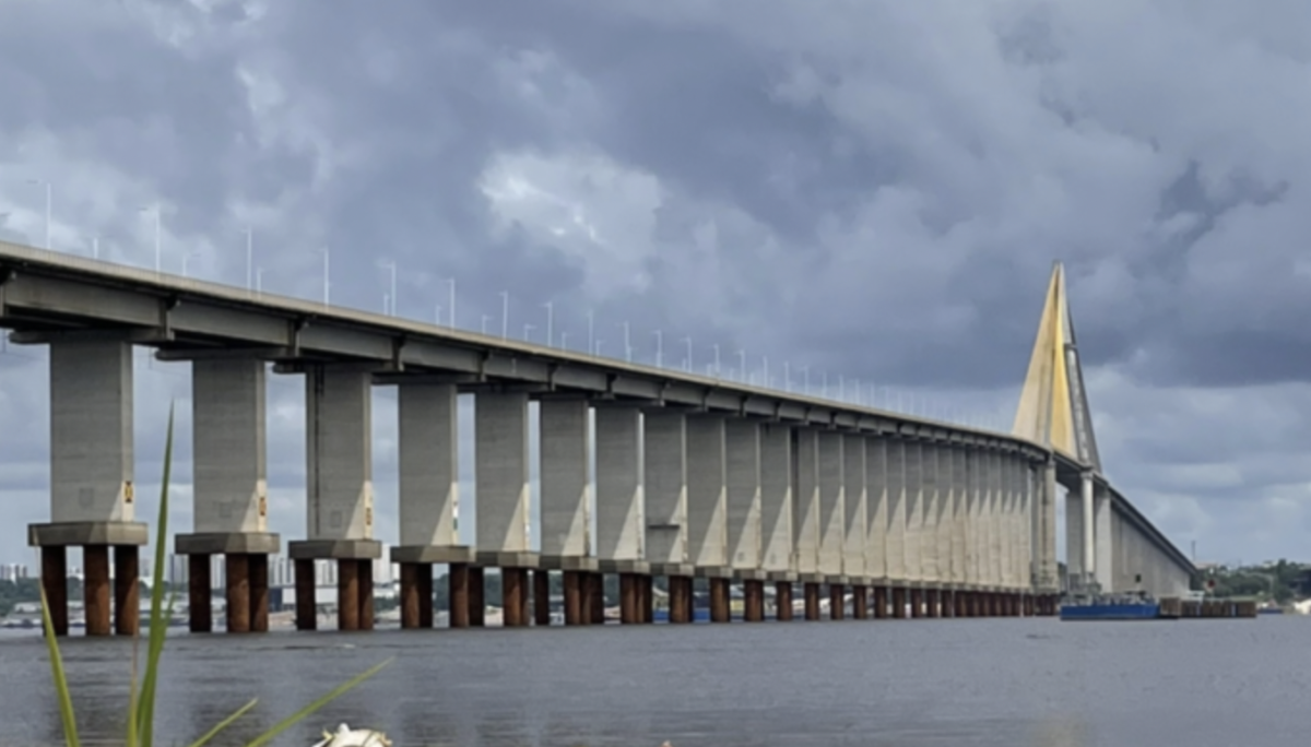 Urgente: corpo é encontrado ao lado de oferend4 debaixo da Ponte Rio Negro