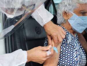 Manaus ultrapassa 1 milhão de 3ª doses aplicadas contra a Covid-19