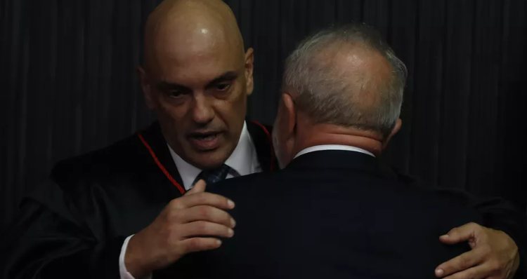 Urgente: Alexandre de Moraes suspende porte de armas no DF até o dia 2 de janeiro