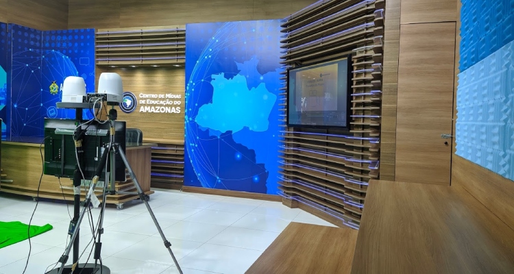 Centro de Mídias tem reconhecimento nacional e mais de 10 mil alunos certificados em 2022