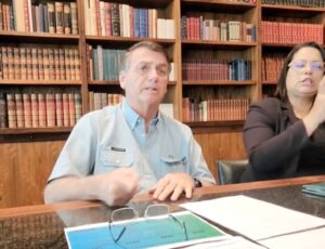 Bolsonaro ao vivo fala sobre "prestação de contas e atual momento político brasileiro"; veja vídeo