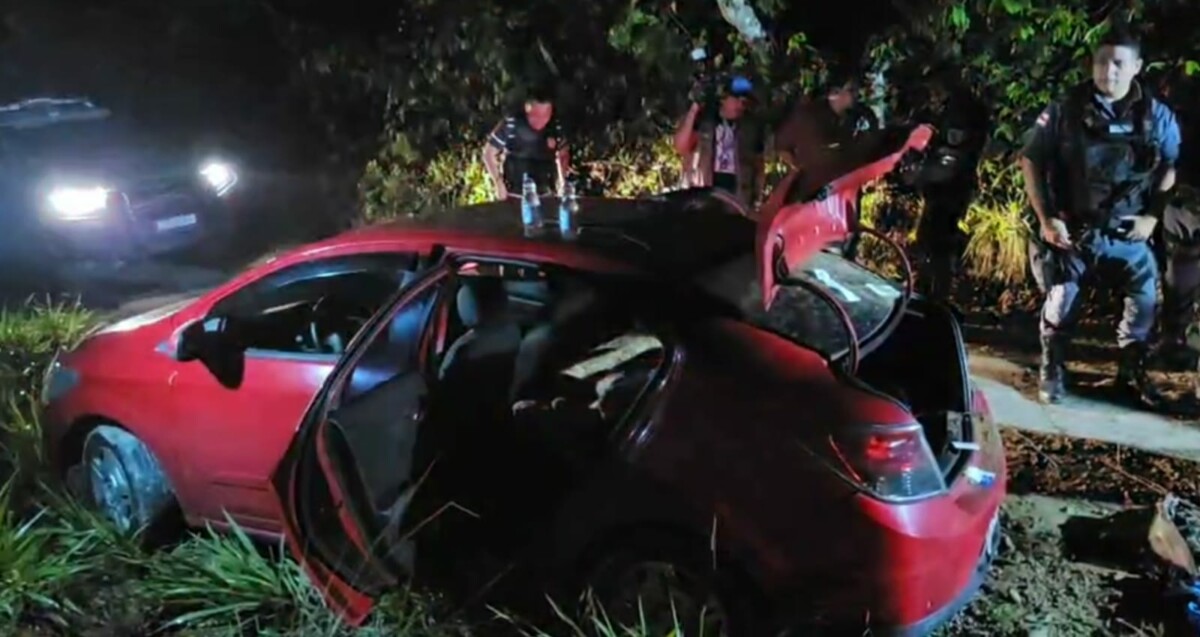 Urgente: dois corpos são encontrados dentro de porta-malas de carro no Jorge Teixeira