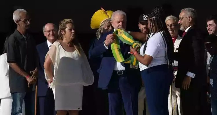 Lula toma posse de 3º mandato a presidência da República