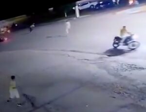 Troca de tir0s entre motoqueiros marca início de 2023 em Coari; veja vídeo