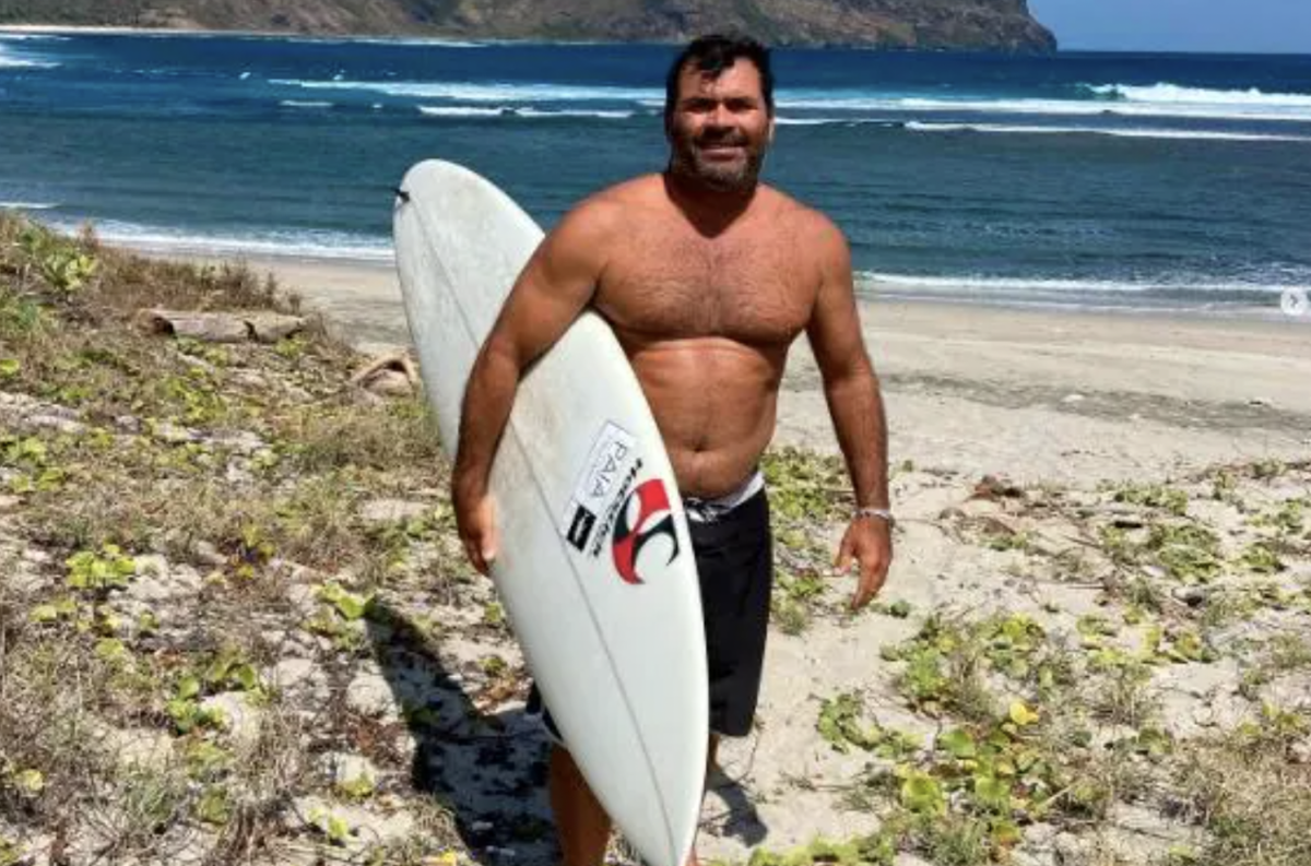 Morre Márcio Freire, surfista de ondas gigantes, após acidente em Nazaré