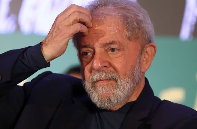 Lula decreta intervenção federal em Brasília após manifestações