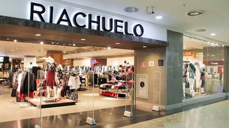 Dona da Riachuelo fecha fábrica e demite mais de 2 mil funcionários; veja vídeo