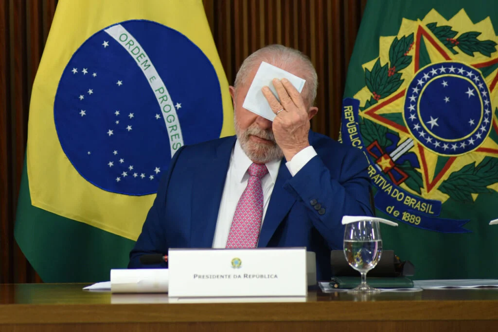 Itaú acende ‘alerta vermelho’ para os impactos econômicos do Brasil sob o governo Lula