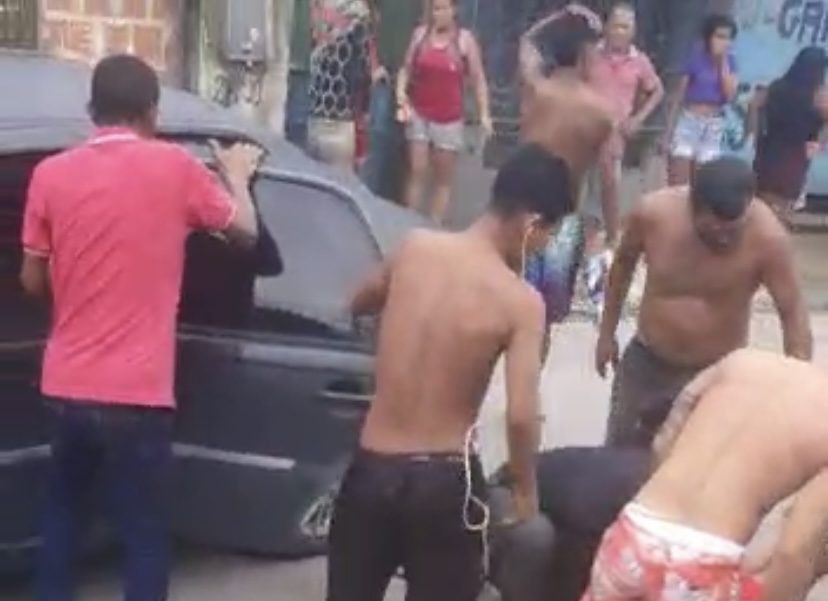 Jovem é execut4do enquanto comprava dindim no Val Paraíso; veja vídeo