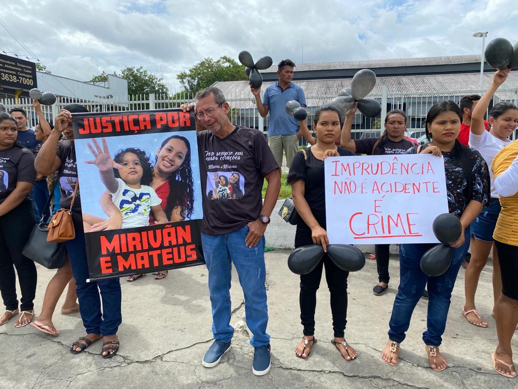 Familiares de mãe e filho que m0rreram atropelados pedem Justiça em Manaus; veja vídeo