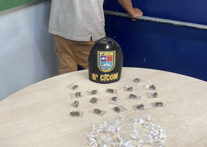 Só hoje 3 por 10: vulgo ‘Sementinha’ é flagrado fazendo promoção de dr0gas na Compensa