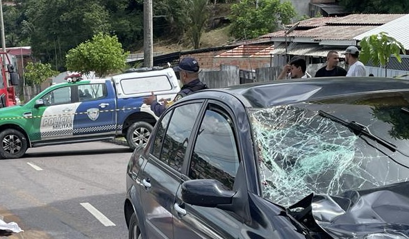 Mais um funcionário de oficina se envolve em acidente com carro de cliente e mat4 mulher atropelada em Manaus