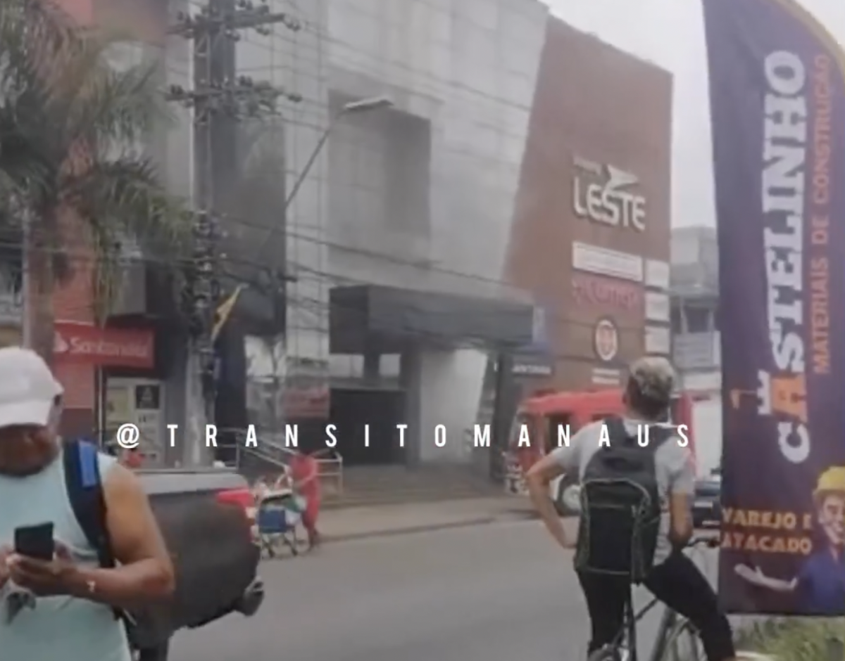URGENTE:  Shopping Cidade Leste pega fogo na manhã deste sábado; Veja vídeos