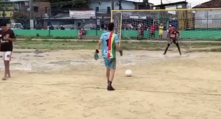 Live do torneio de futebol no Facebook registra tirotei0 ao vivo no Jorge Teixeira; cenas f0rtes