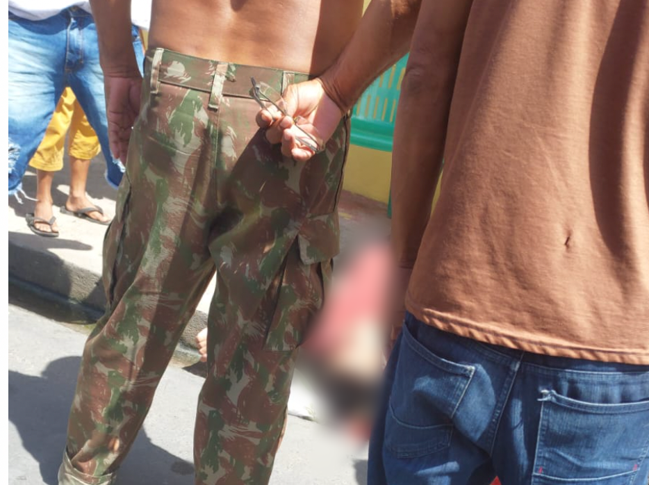 URGENTE: homem tem cabeça estourad4 na bal4  por pistoleiro em Manaus; cenas fort3s