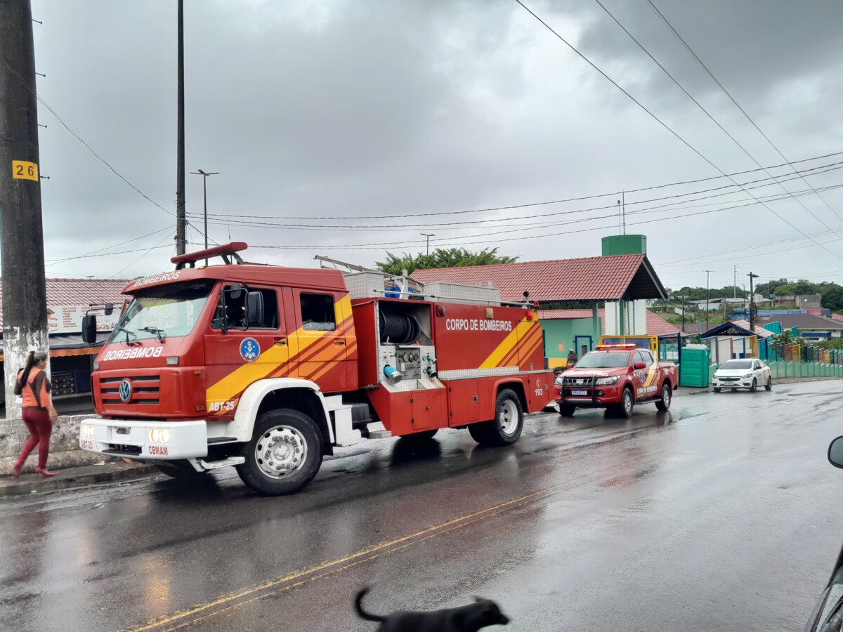 Lanche ao lado da Câmara Municipal de Manaus tem princípio de incêndio