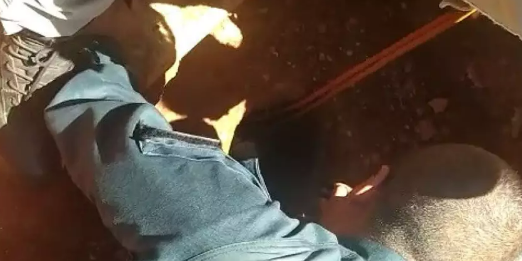 Bebê de 1 ano cai em buraco de mais de 2 metros de profundidade; veja vídeo