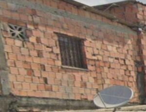 Mulher é presa no bairro Cidade de Deus após deixar três filhos pequenos abandonados em casa