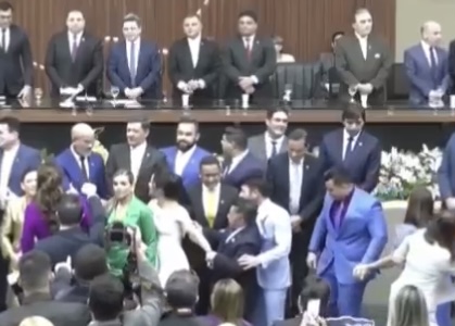 Deputada Mayara fala sobre ‘puxão’ que levou de Sinésio Campos: “Demonstra como uma mulher não deve ser tratada”; veja