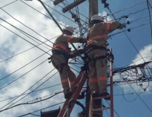 Oito bairros em Manaus ficam sem energia neste domingo (5)