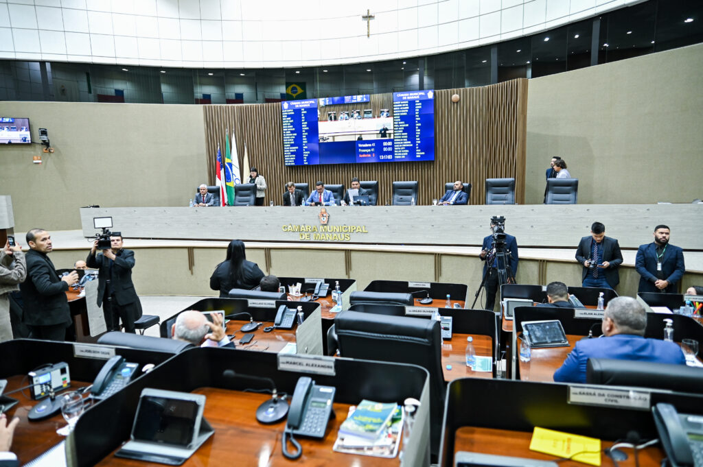 CMM define presidentes, vices e membros da comissões da Casa Legislativa