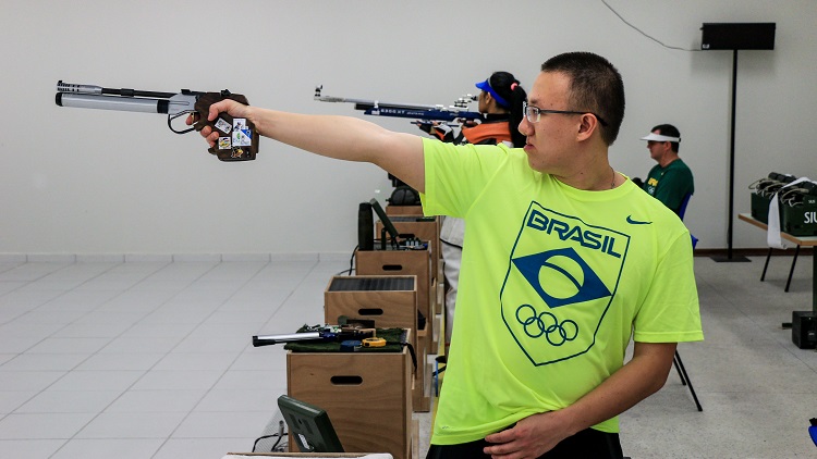 Decreto de Lula deixa atiradores olímpicos sem munição para treinar