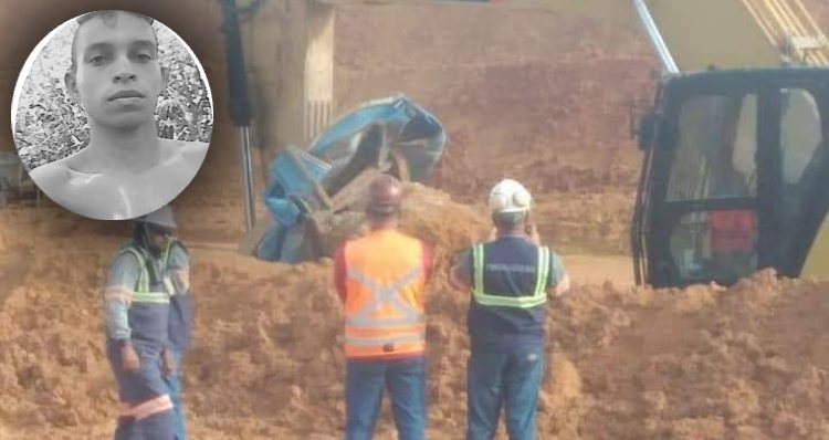 Escavadeira esm4ga trabalhador dentro de banheiro químico no interior do Pará
