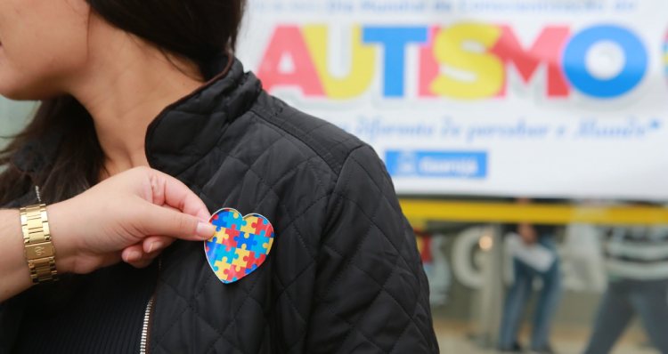 Projeto de Lei no Amazonas prevê reserva de vagas para pessoas autistas nos serviços públicos