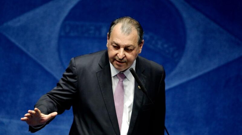 Zona Franca de Manaus pode ser beneficiada por acordo comercial com os EUA, sugere senador Omar Aziz