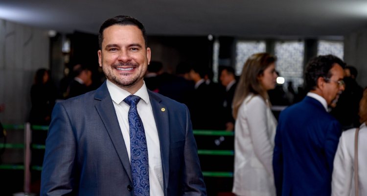 Capitão Alberto Neto pede esclarecimentos sobre o fim do saque-aniversário do FGTS à Ministro do Trabalho