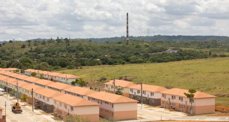 Governo Federal promete retomar obras de 37 mil unidades do ‘Minha Casa, Minha Vida’