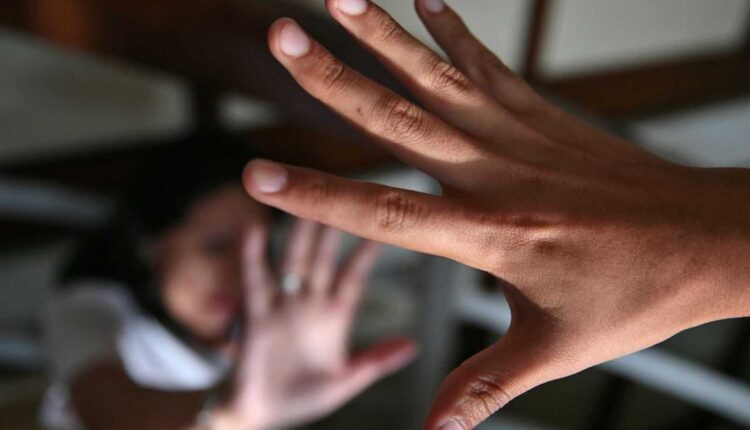 Menina de 2 anos é torturada, amarrada e estuprad4 por padrasto; saiba mais detalhes