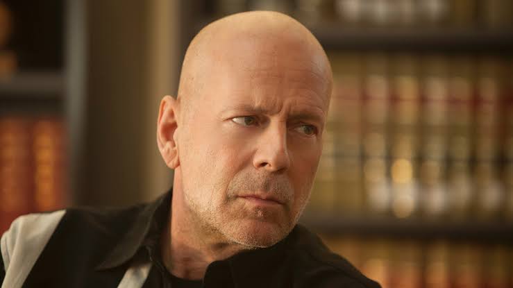 Ator Bruce Willis é diagnosticado com demência: ‘que doença cruel!’, diz família