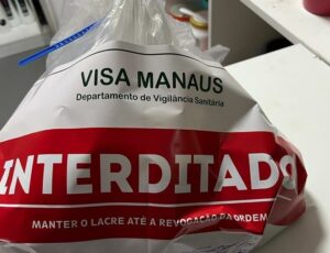 Visa Manaus inspeciona 133 estabelecimentos e interdita 600 itens durante operação 'Cabelo Seguro'