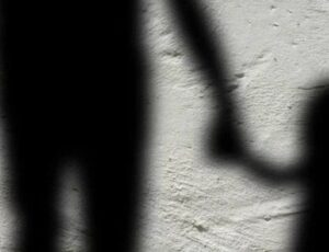 Homem é preso acusado de estuprar filhas de 5, 8 anos e 10 meses em Manaus