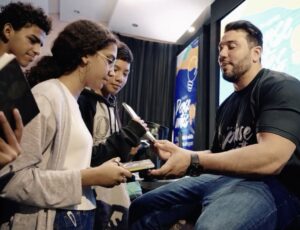 Dia Nacional de Combate ás drogas - escritor amazonense relata em livros história de superação