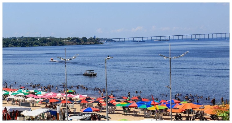 Prefeitura de Manaus alerta para distanciamento de embarcações na praia da Ponta Negra