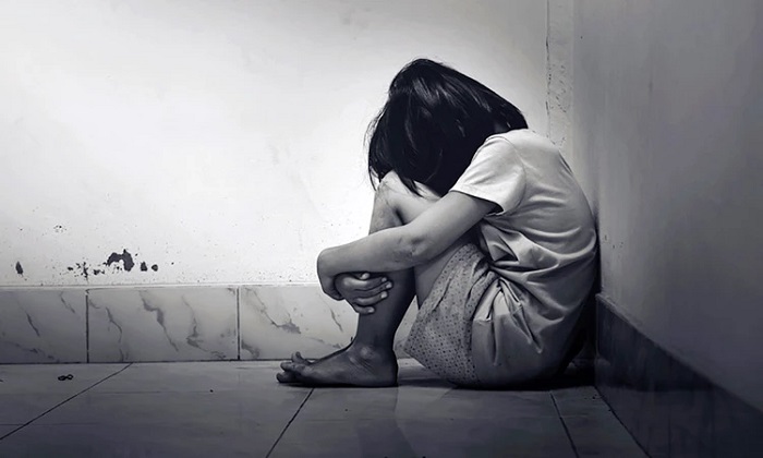 Absurdo: mãe obriga a própria filha de 7 anos a se prostituir; entenda o caso