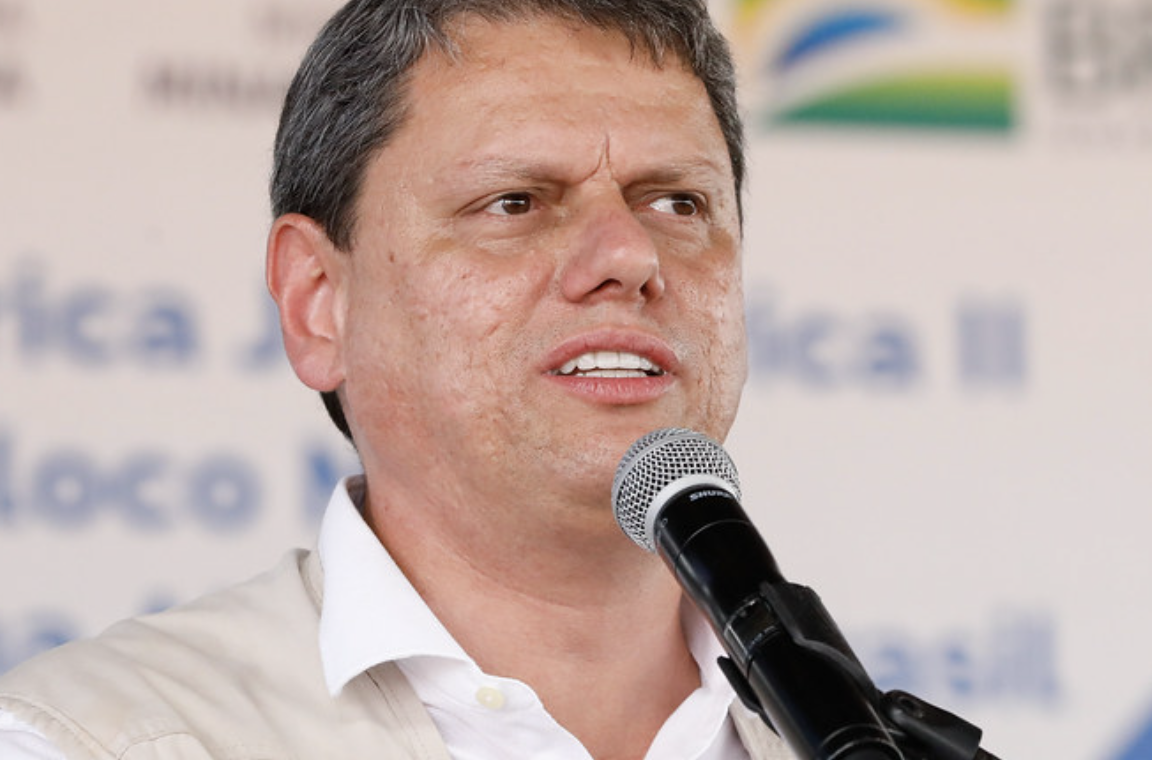 Tarcísio declara luto oficial de 3 dias em SP em homenagem às vítimas das chuvas
