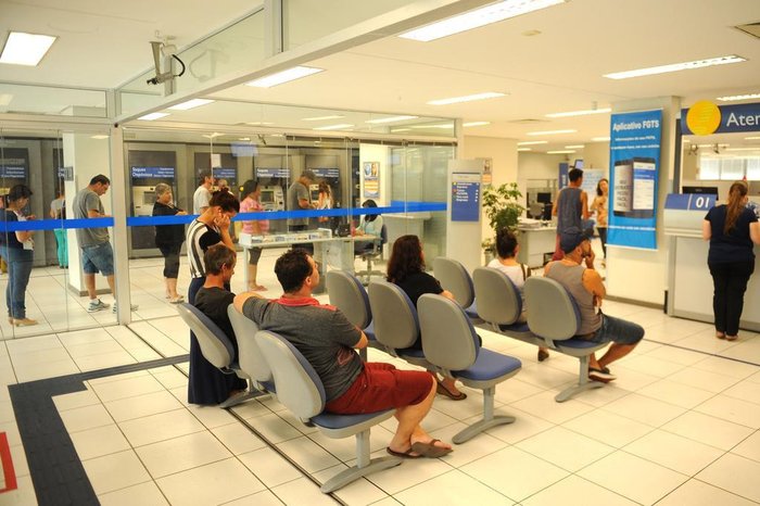 Bancos reabrem após feriado de carnaval; confira os horários