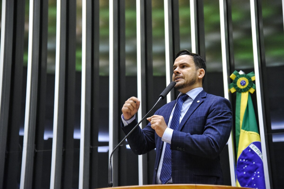 Deputado Capitão Alberto Neto solicita implantação de Casa da Mulher Brasileira no Amazonas