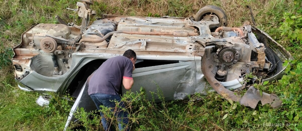 Veículo utilizado em assalto em Manacapuru é encontrado capotado; saiba mais detalhes