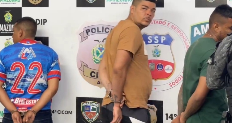 “Jogadores” de facção criminosa são presos durante partida de futebol em Manaus; veja vídeo