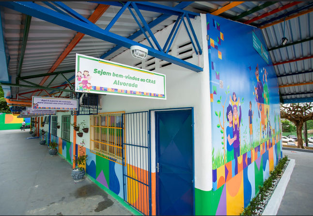 Prefeitura de Manaus entrega Cras Alvorada 1 totalmente revitalizado