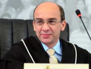 Érico Desterro: presidente do TCE revoluciona a gestão pública no Amazonas