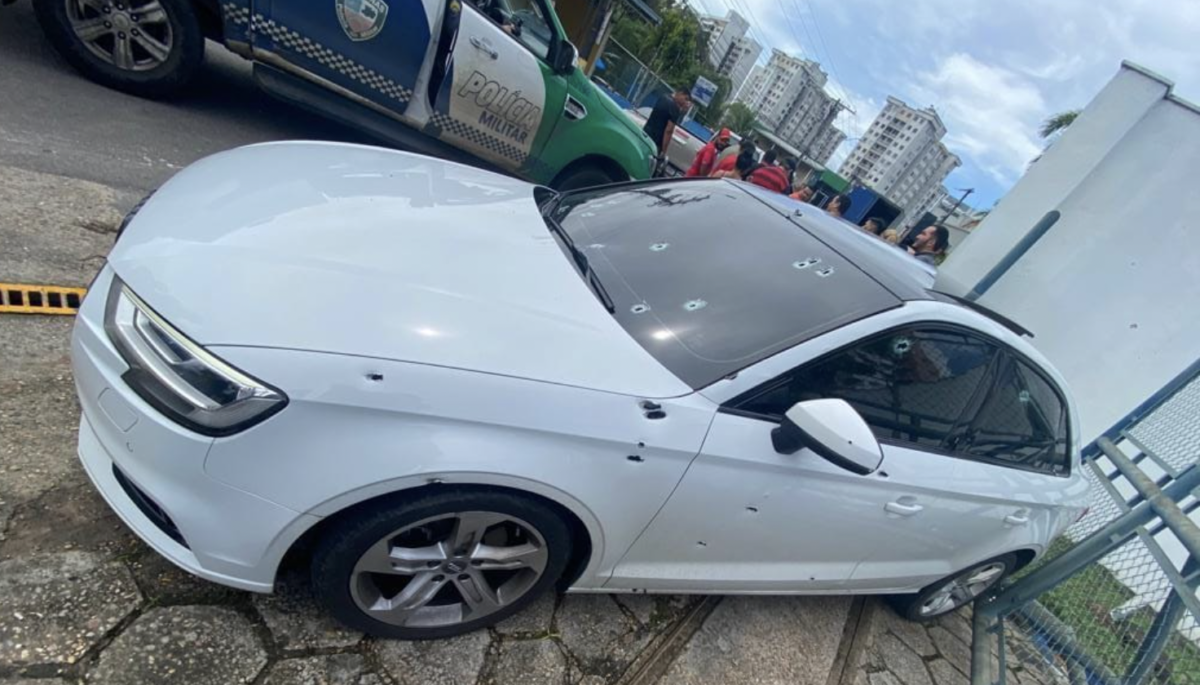 Urgente: homem morre fuzilado dentro de carro luxuoso em Manaus; veja vídeos