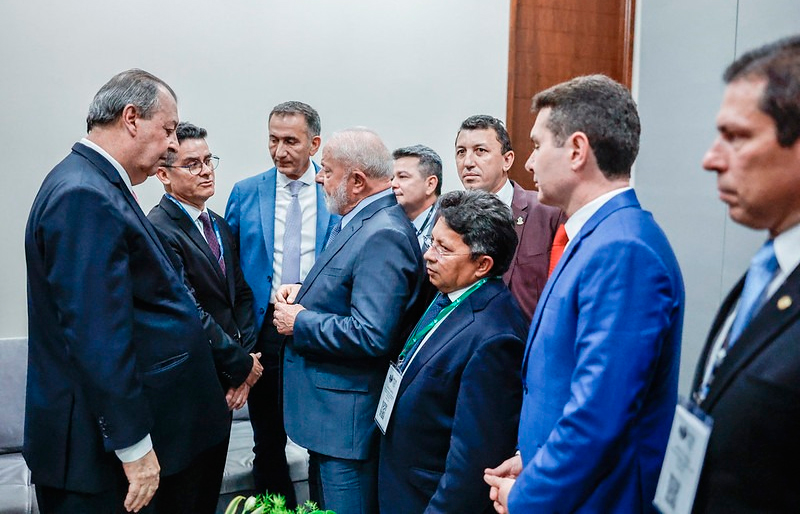 Prefeito de Manaus recebe garantia do presidente da República em recursos federais para infraestrutura