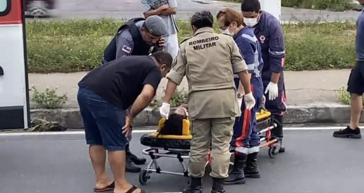 Motorista atropela mulher na Avenida das Torres e foge sem prestar socorro, em Manaus