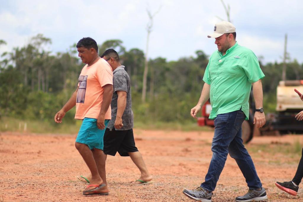 Fausto Santos Júnior percorre trechos da BR-319 em defesa da Frente Parlamentar